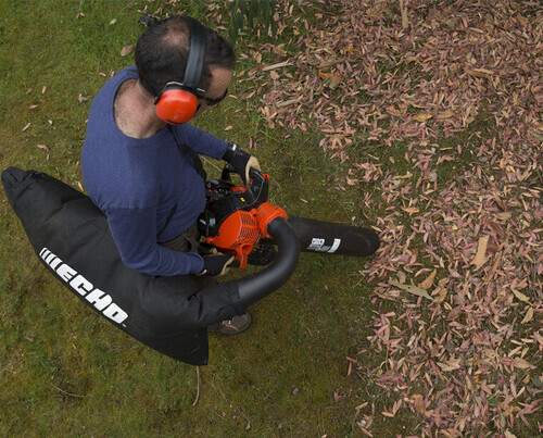 Pulizia efficiente del giardino